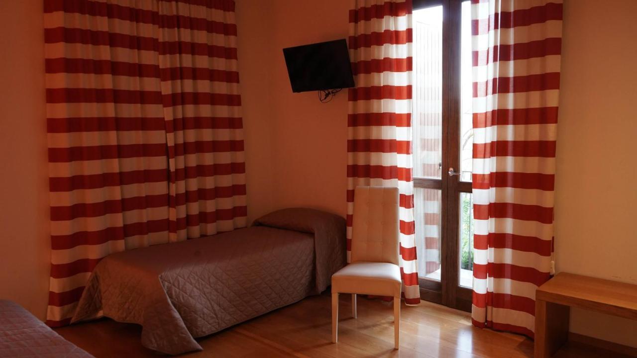 סלסומאג'יורה טרמה Le Querce Hotel מראה חיצוני תמונה